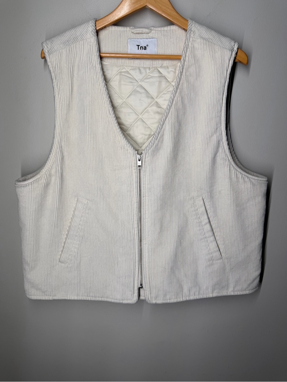 Aritzia TNA Corduroy Quilted Oversized Zip Vest Workwear Barncore Streetwear